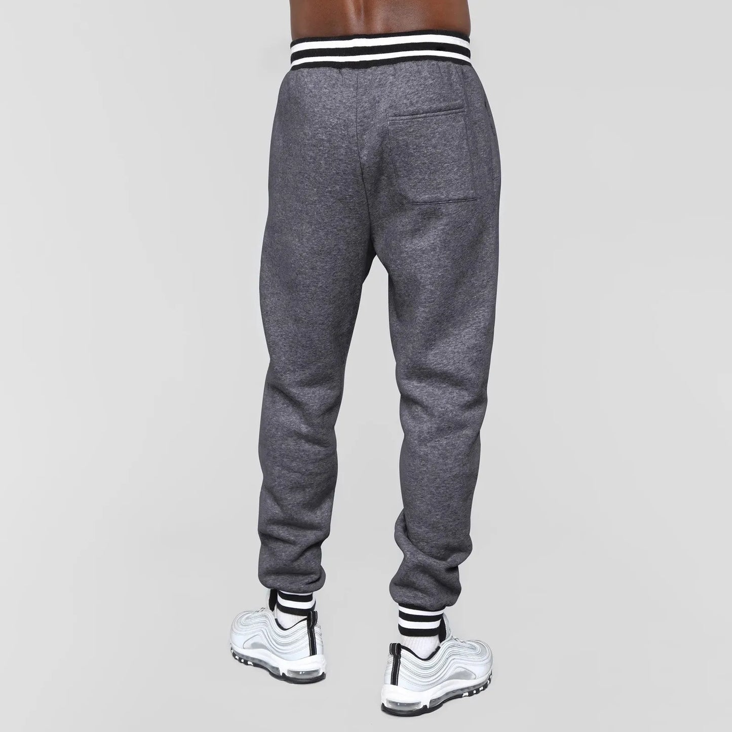 Sa8a5f44221cb4f9ab04bcf4452ff82e90