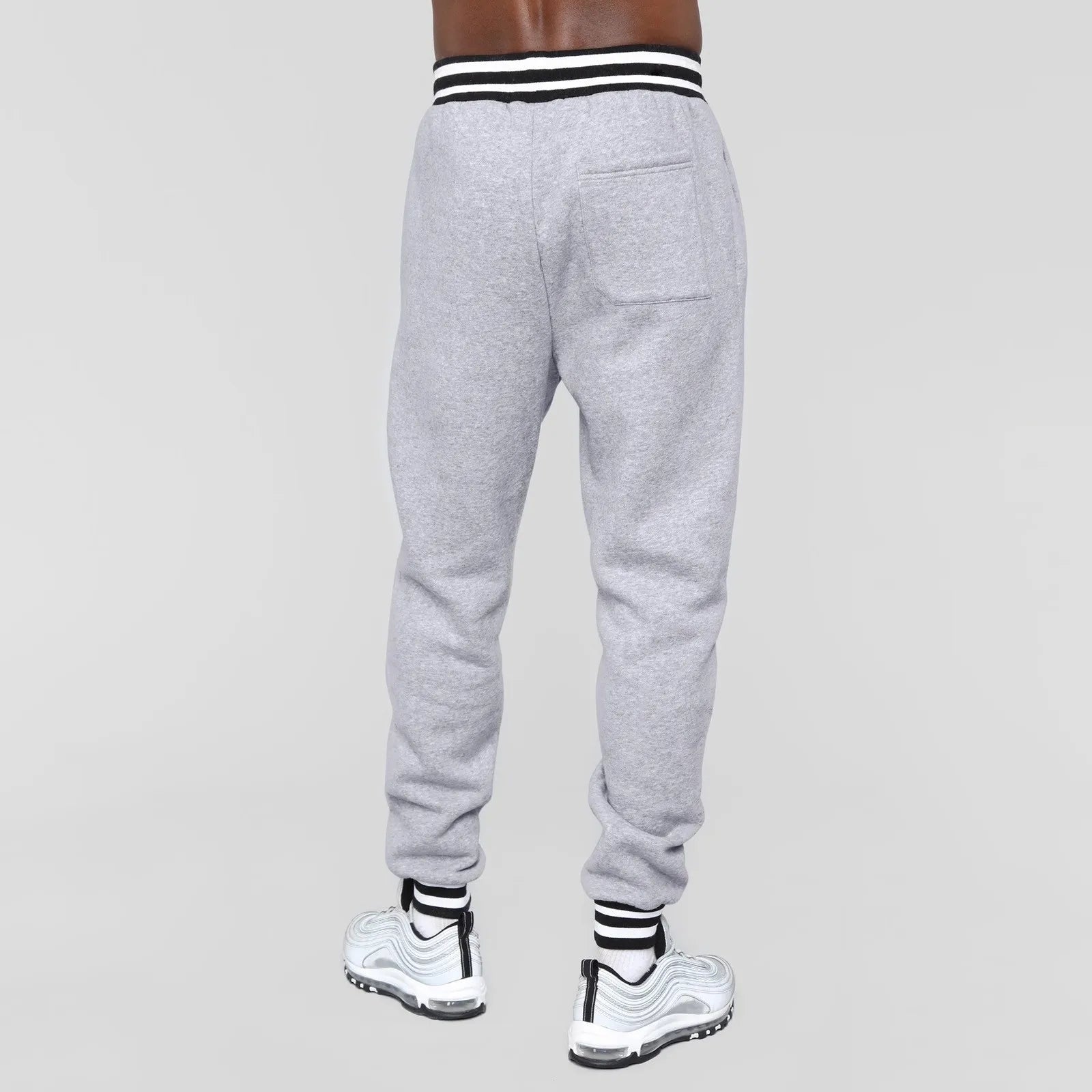 Sbbd38ed12b7848f1b5caff792584f9ebR